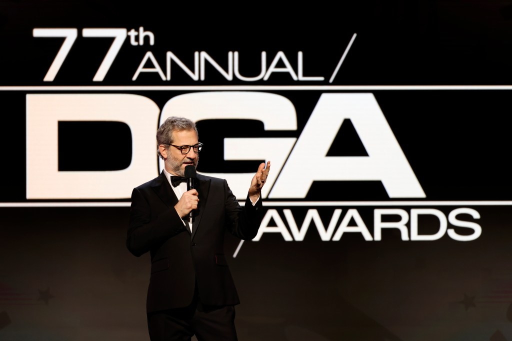 Judd Apatow Blasts Trump – DGA Awards