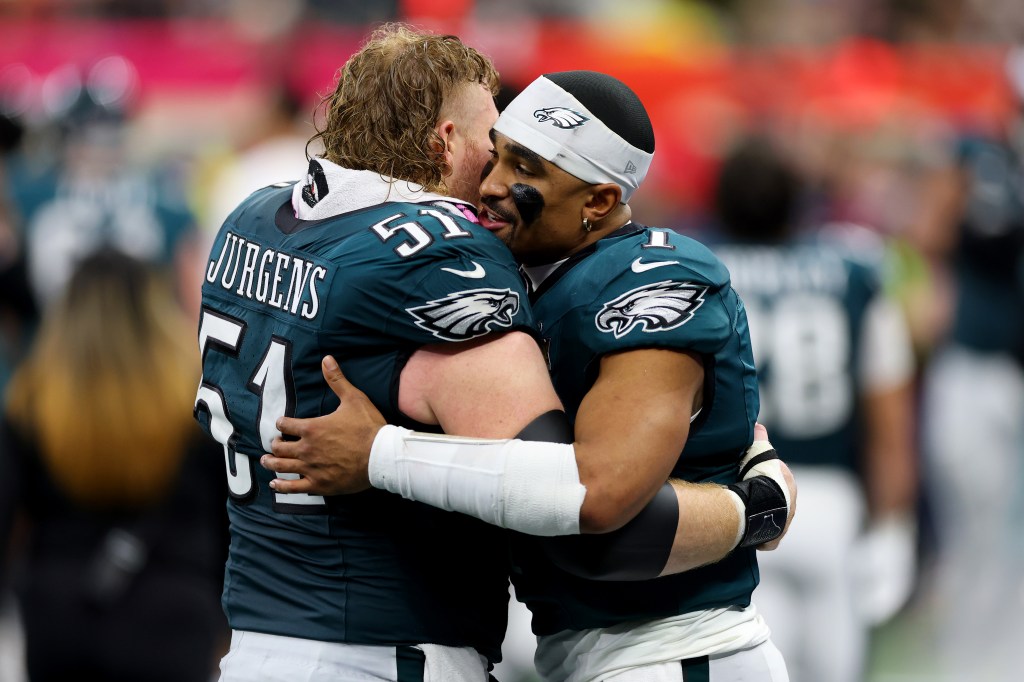 Eagles Fly, Dominate Chiefs In 40-22 Win