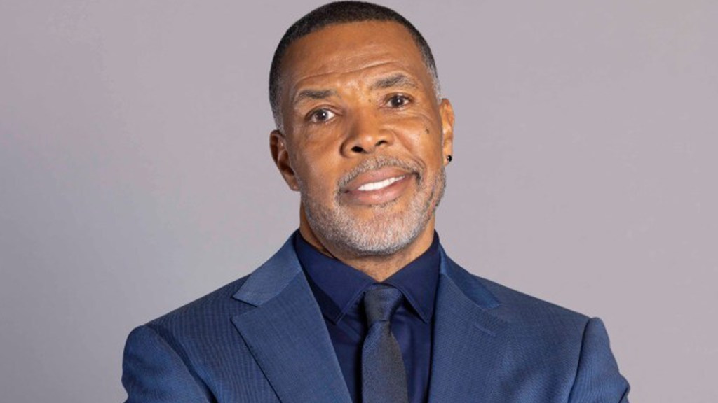 Eriq La Salle Signs With More Medavoy Management