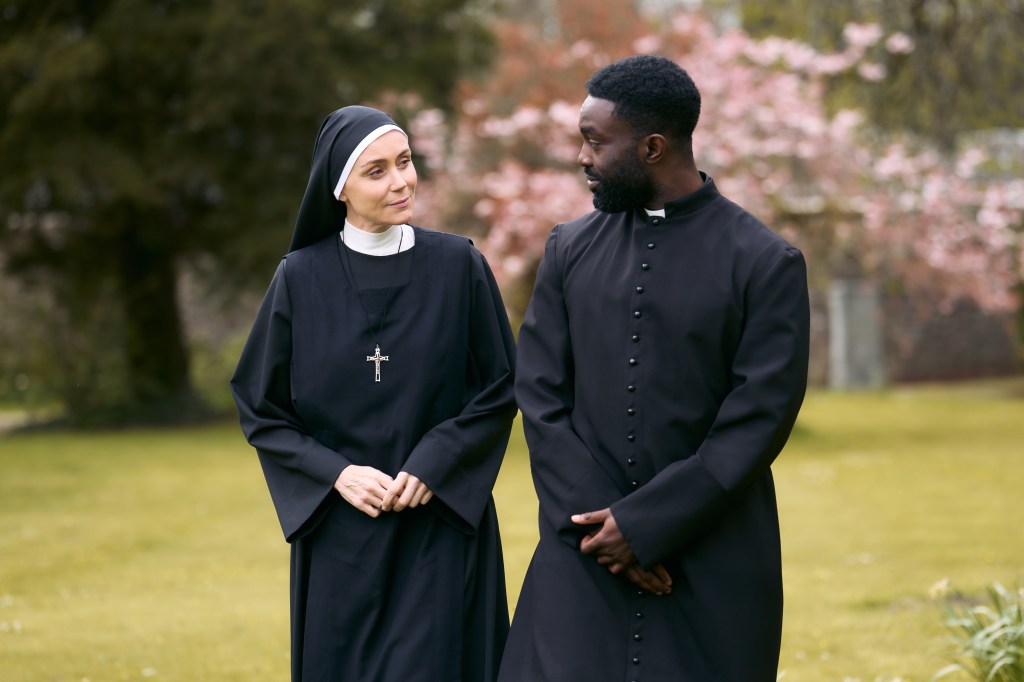 Channel 4’s ‘Falling’ Casts Paapa Essiedu & Keeley Hawes