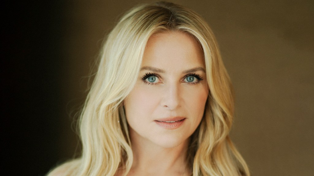 Jessica Capshaw Joins Ryan Murphy’s ‘9-1-1: Nashville’