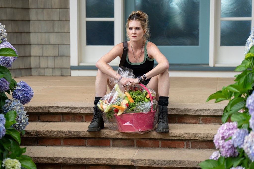 Meghann Fahy, Julianne Moore Star In Netflix Comedy