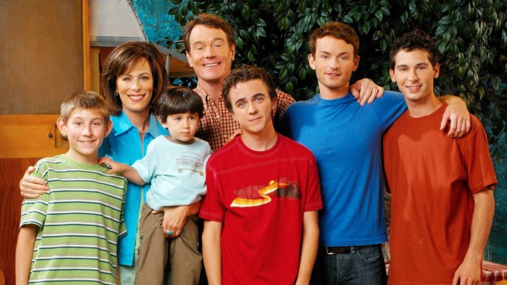 Frankie Muniz Shares ‘Malcolm In The Middle’ Reunion Photo With Bryan Cranston & Jane Kaczmarek