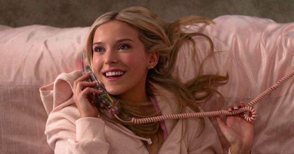 ‘Legally Blonde’ Prequel Series Drops First Image Of Lexi Minetree As Elle Woods