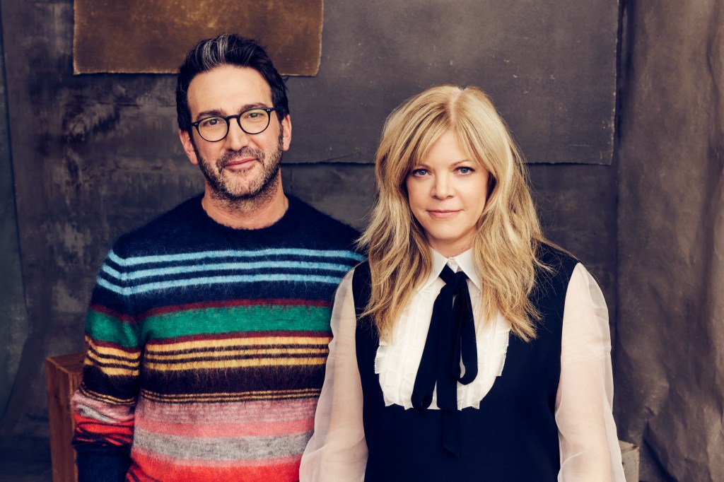 Josh Schwartz & Stephanie Savage Making Barneys NY Drama For Amazon