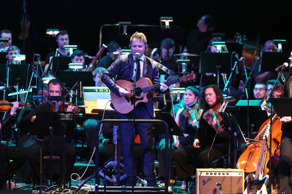 ‘Shrinking’ Composer Tom Howe Talks Season 2 Music