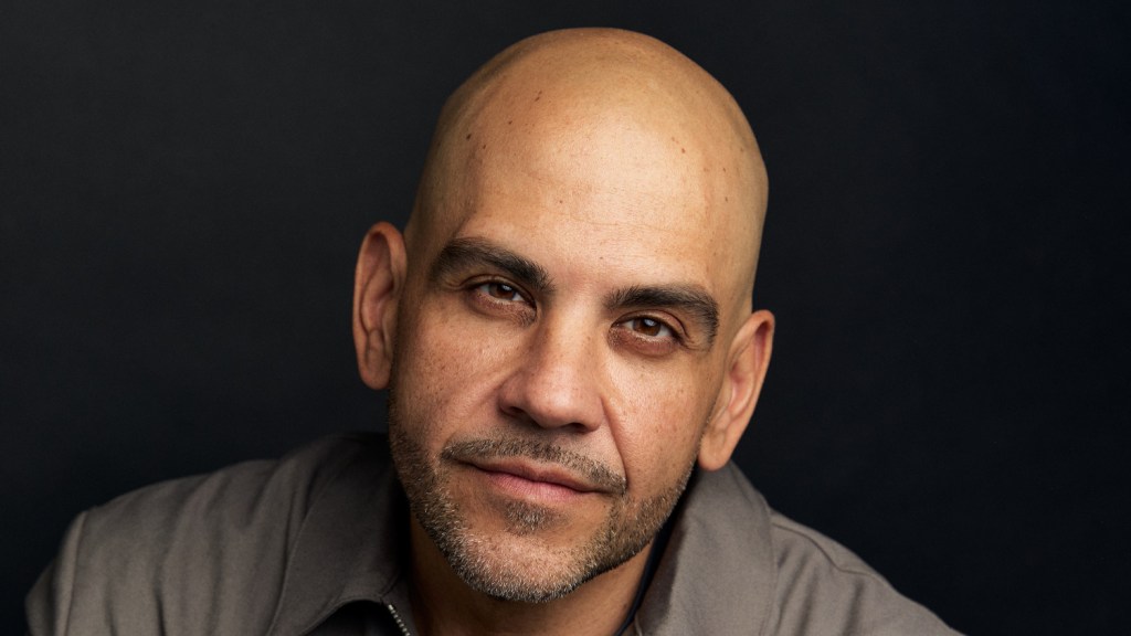 Dominic Colón Signs With M88