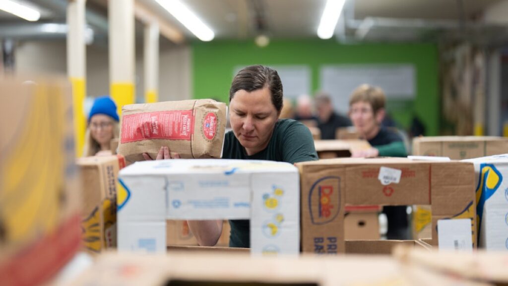 Uncertainty grows as U.S. food aid begins to expire amid government shutdown | Politics News