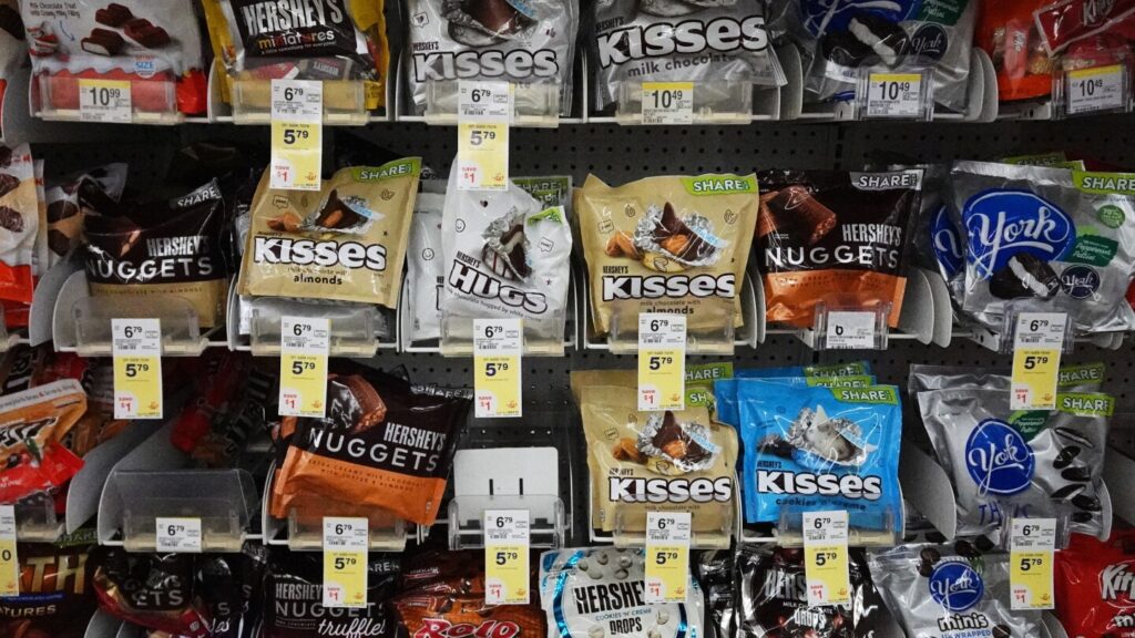 By the numbers: Why trick-or-treaters will pack more gummy candy than chocolate this Halloween