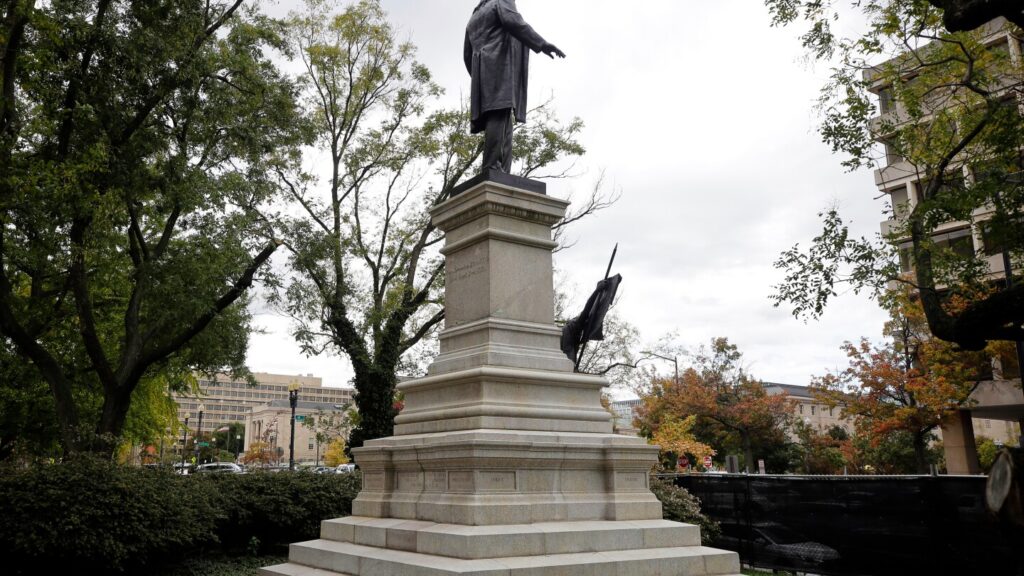 Confederate statues to be restored as part of President Trump’s effort to change the way history is told