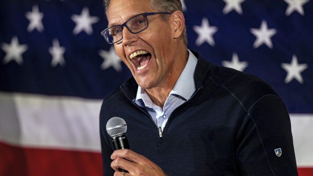 Feenstra to run for Iowa governor in 2026