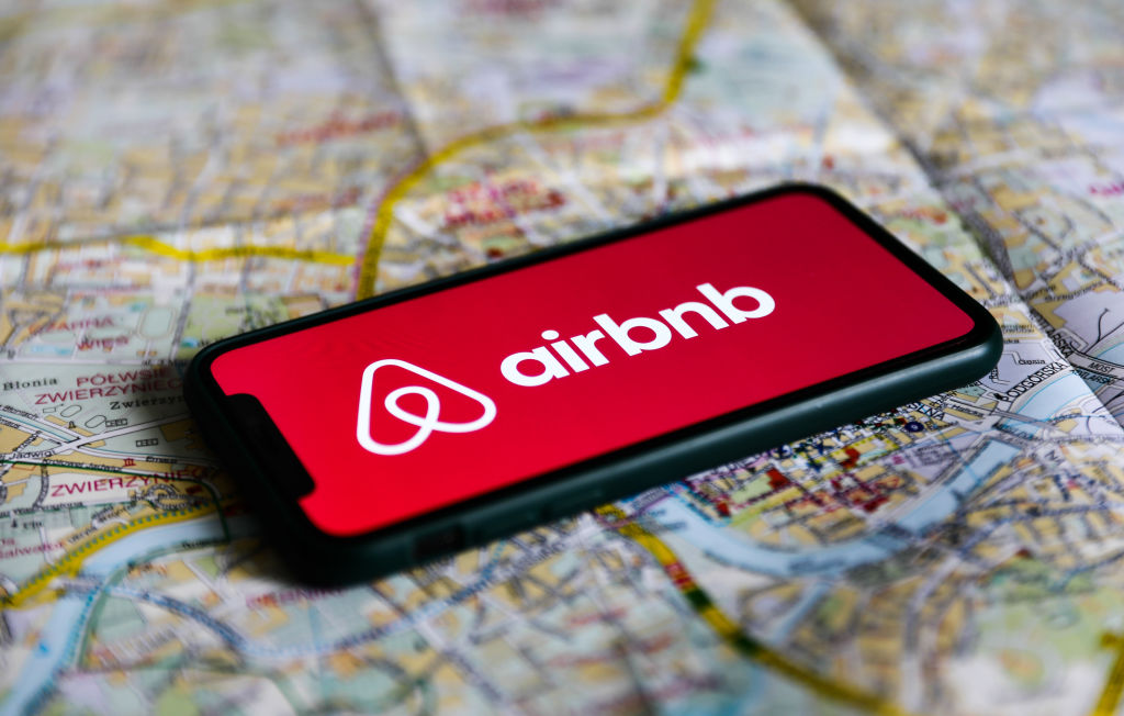 Airbnb is testing a ‘kitchen stocking’ service that allows guests to order on Instacart before staying