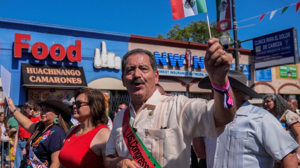 Illinois Rep. Garcia says he won’t run in 2026, although he supports efforts to get staffers on the ballot